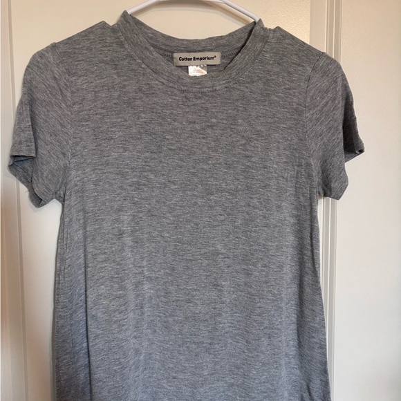 Cotton Emporium Tops - Cotton Emporium Gray Crew Neck T-Shirt